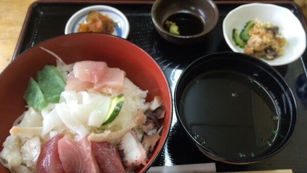 奄美大島／番屋の海鮮丼