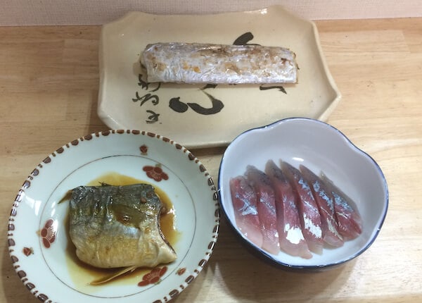 釣れた太刀魚とツバスで夕食