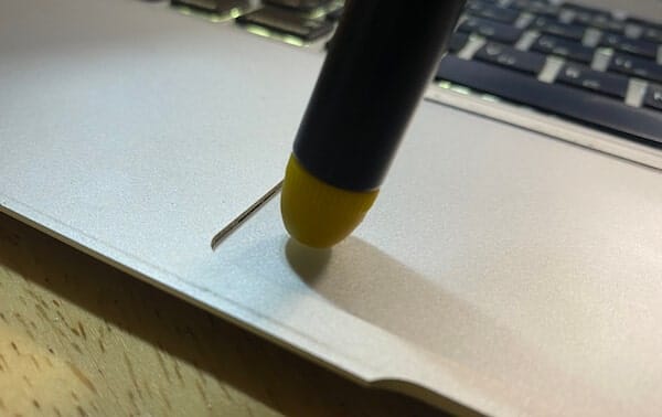 MacBook Airのトラックパッドをクリックしてもうまく反応しないので 
